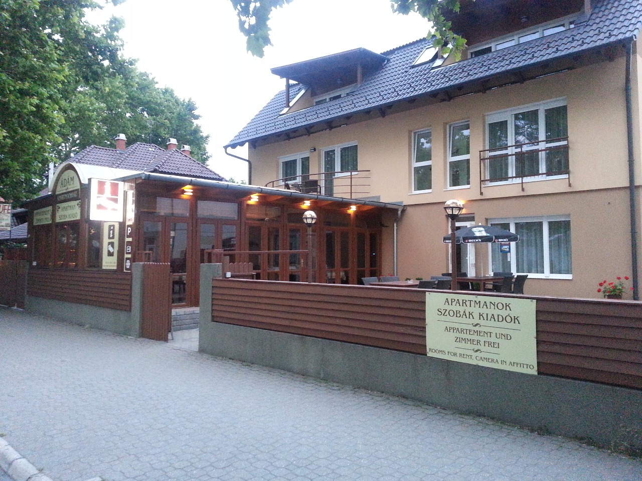 Ádám apartmanház